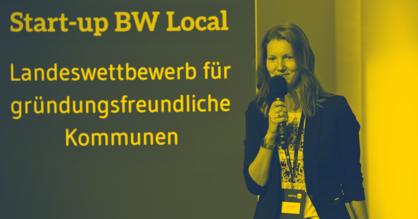 Referentin mit Mikrofon beim Landeswettbewerb Start-up BW Local.