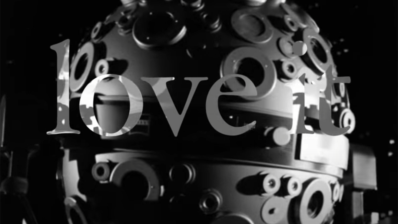 Text "love it".