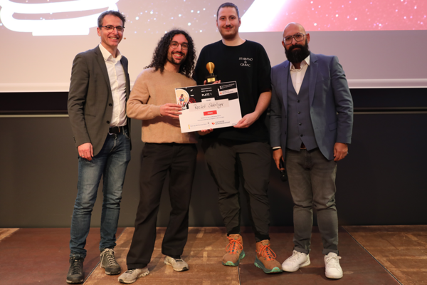 Bild von der Siegerehrung im Rahmen des Move Your Idea - Ideenwettbewerbs am 17.12.2024. Bildrechte: Center for Entrepreneurship – Hochschule Reutlingen.