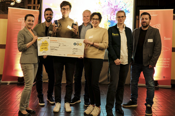 Sieger-Foto des Teams LeafSync beim Vornetscheid IDEA CUP Bodensee. Bildrechte: Philip Uricher.