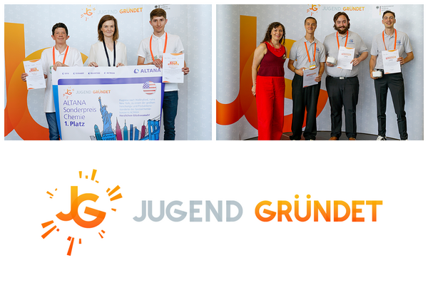 Die Grafik enthält zwei Bilder. Das linke Foto zeigt Laudatorin Dr. Kristina Keisers (Mitte) mit Nico Wittmann (links) und Maximilian Schmidt (rechts), die im Rahmen von JUGEND GRÜNDET 2025 dem ALTANA Sonderpreis Chemie für ihre Idee AlgaSprint ausgezeichnet wurden. Das rechte Foto zeigt Wettbewerbsleiterin Franziska Metzbaur mit Linus Funk, Tim Flegel und Oliver Luger vom Gewinner-Team des Publikumspreises von JUGEND GRÜNDET 2025. Unter beiden Fotos ist das Logo vom Wettbewerb JUGEND GRÜNDET zentriert abgebildet. Fotos: JUGEND GRÜNDET. 