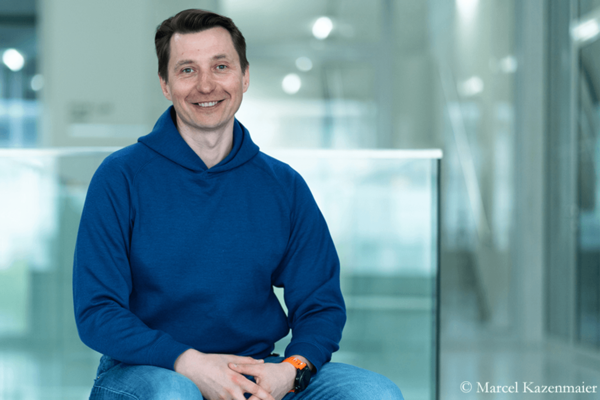 Sergey Vasiliev, Gründer des Start-ups NECKAR. Fotograf: Marcel Kazenmaier.