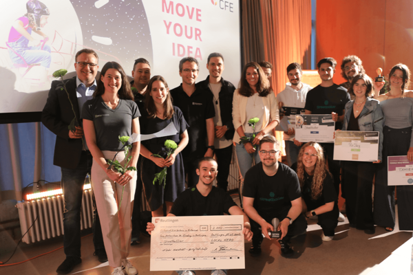 Gruppenfoto von den Teilnehmenden des Regional Cups Move Your Idea am 25.05.2023.