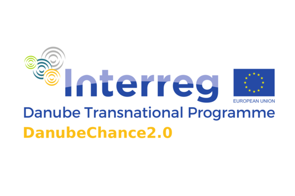 Logo des EU-Projekts DanubeChance2.0 im Rahmen des Interreg Danube Transnational Programms.