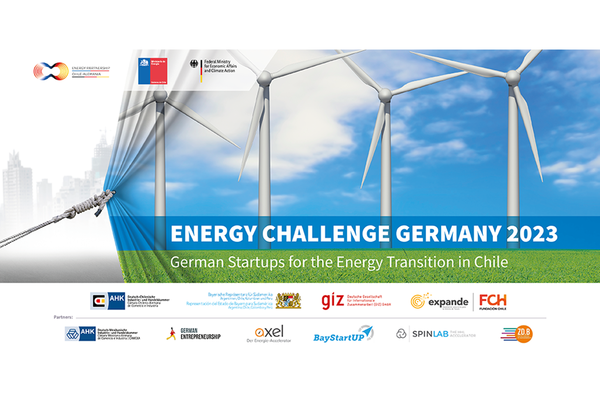 [Translate to English:] Flyer Energy Challenge Germany 2023, ein internationaler Wettbewerb der Auslandshandelskammer Chile mit dem Logo von AXEL - Der Energie-Accelerator als Partner. 