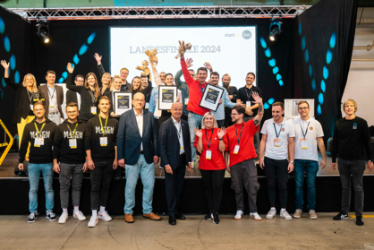 Gruppenfoto der Finalistinnen und Finalisten beim Start-up BW Elevator Pitch Landesfinale 2024. Bildrechte: Leon Beisswanger Photography.
