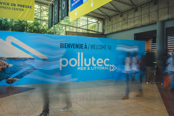 Willkommenstafel von der Messe POLLUTEC in Lyon im Jahr 2021. Bildrechte: UXO
