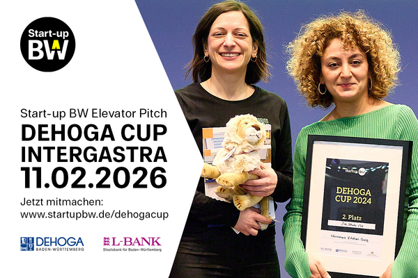 Gründerinnen von Mommies Kitchen Gang mit Urkunde bei der Siegerehrung des DEHOGA CUP 2024.