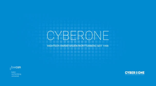 Vorschaubild zum Video über den Landeswettbewerb CyberOne. Weiße Schrift auf blauem Hintergrund - Schriftzug "CyberOne".