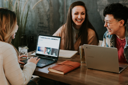Gruppenarbeit Studierende.