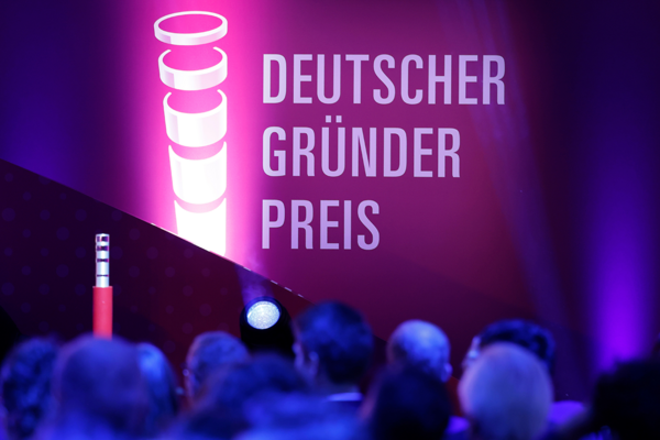 Bühnenaufnahme Preisverleihung Deutscher Gründerpreis 2024. Bildrechte: Franziska Krug für Deutscher Gründerpreis.