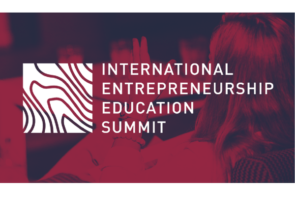Logo IEES - International Entrepreneurship Education Summit. Weiße Schrift.